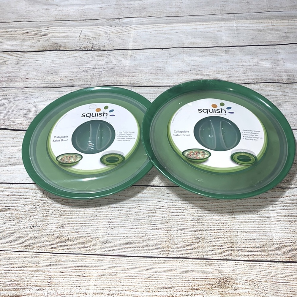 2 Squish Collapsible Salad Bowls with Covers